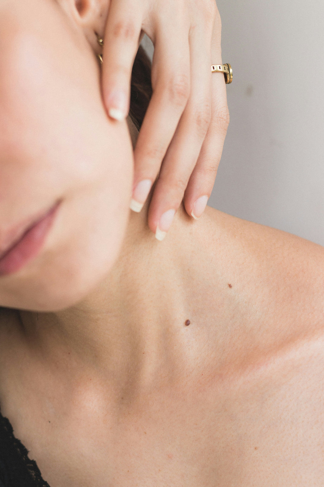 Can Hard Water Cause Acne or Breakouts?